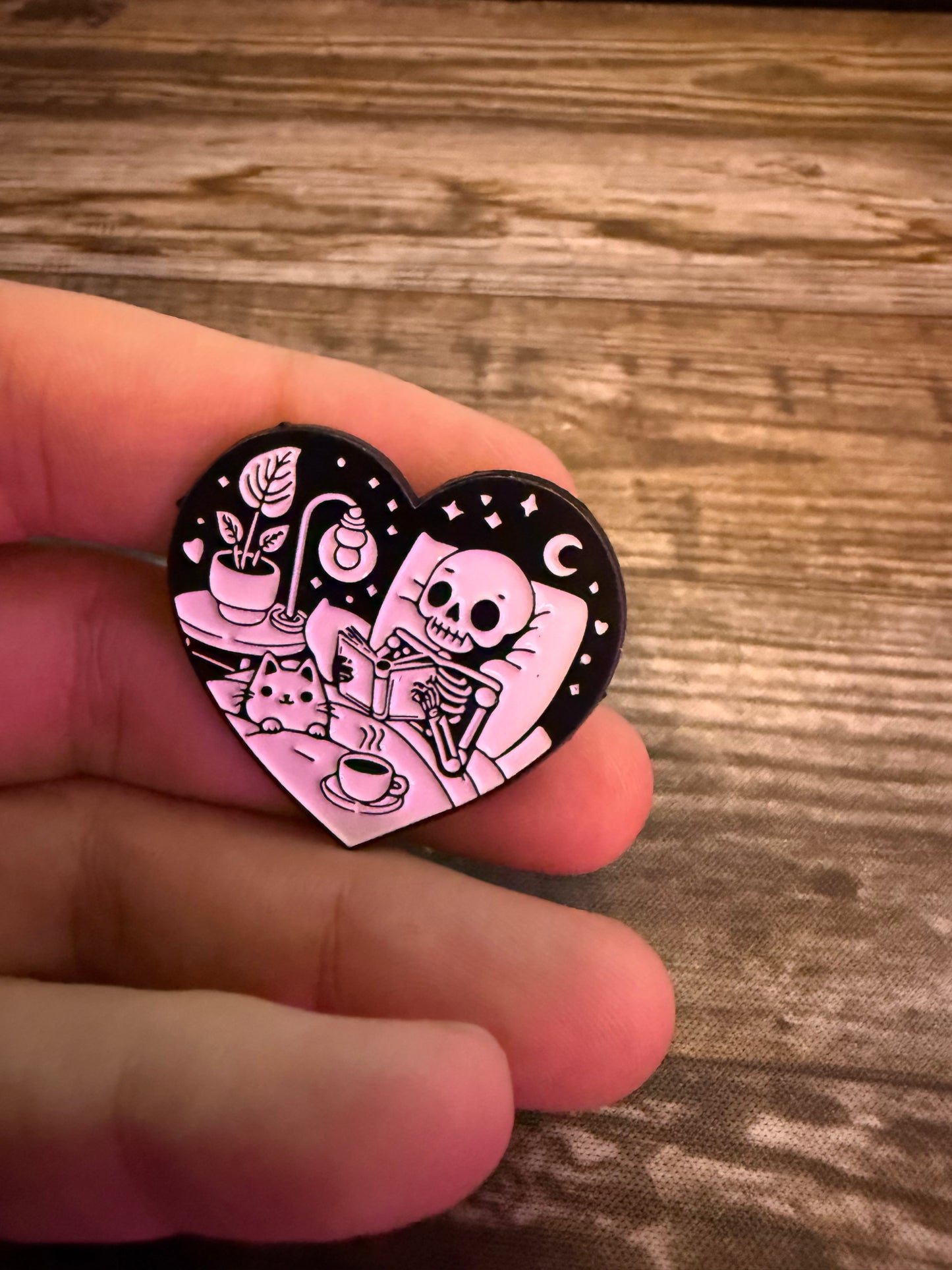 Gothic Heart Skeleton Reading Pinback Button | Pinback Button | Skulls & Skeletons, Books | Goth/Gothic