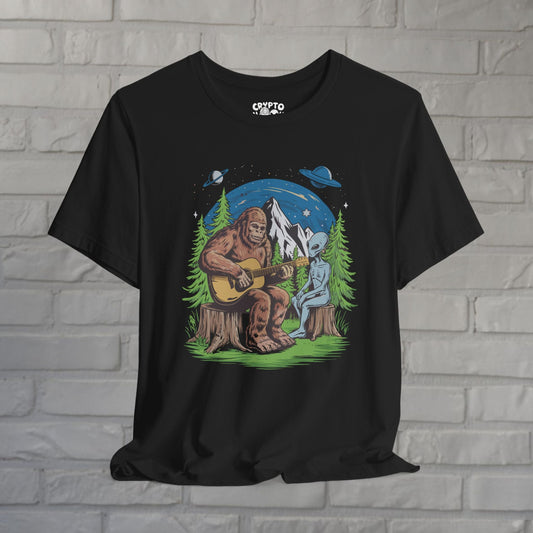 T-Shirt - Bigfoot & Alien Camping | Unisex T-shirt | Bigfoot, Alien & UFO | Funny from Crypto Zoo Tees