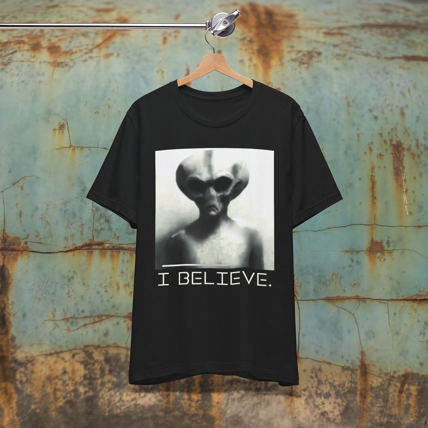 T-Shirt - I Believe in Aliens Tee - Funny UFO T-Shirt, Sci - Fi Alien Shirt, Retro Space Gift, Unisex Tee for Alien Lovers from Crypto Zoo Tees