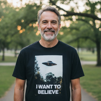 T-Shirt - I Want To Believe UFO Shirt | Alien & UFO | Unisex Heavy Cotton - Gildan 5000 from Crypto Zoo Tees