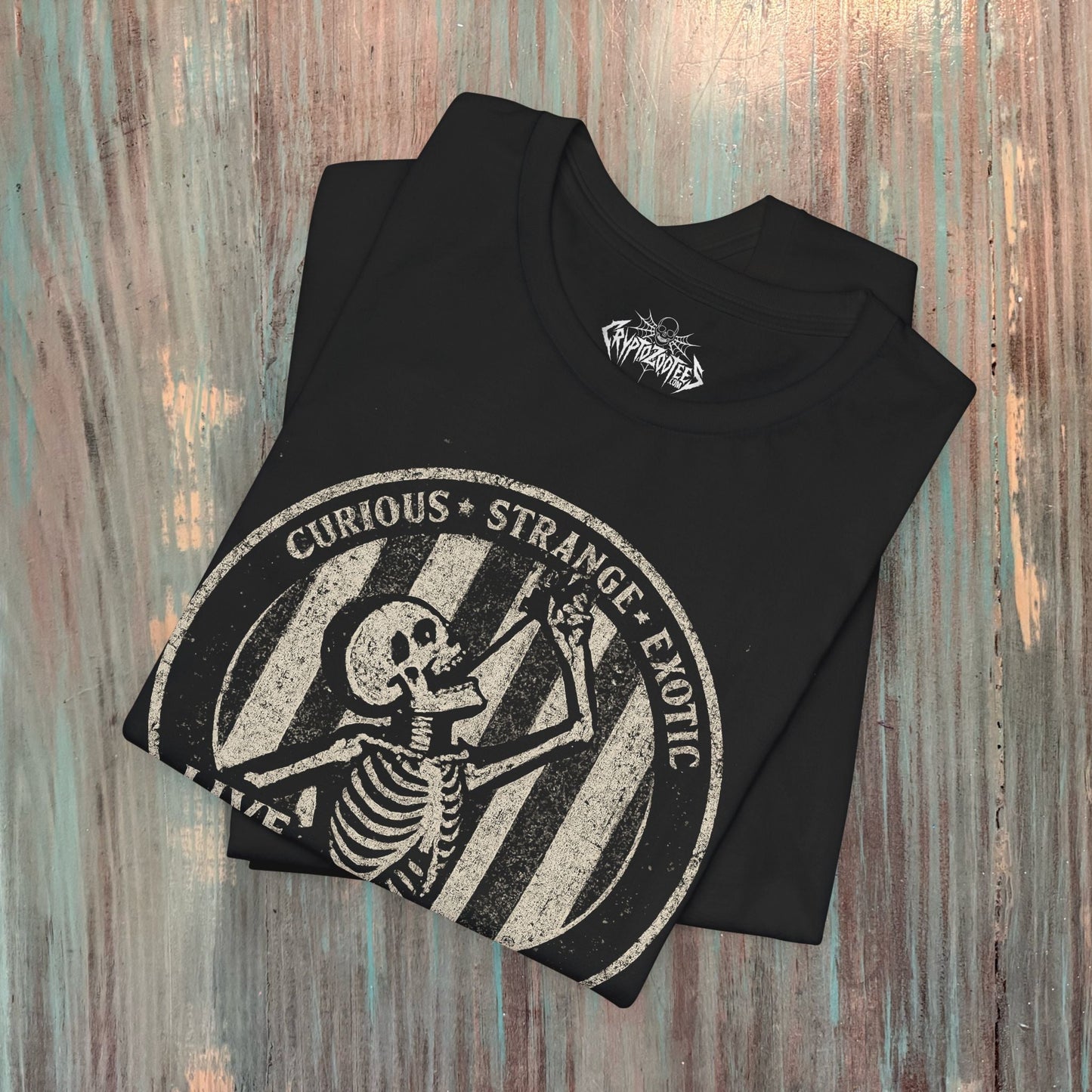 T-Shirt - Live Freakshow | Skulls & Skeletons, Horror | Unisex Shirt, Ladies Tee, Tank Top, Long Sleeve, Sweatshirt, Hoodie from Crypto Zoo Tees