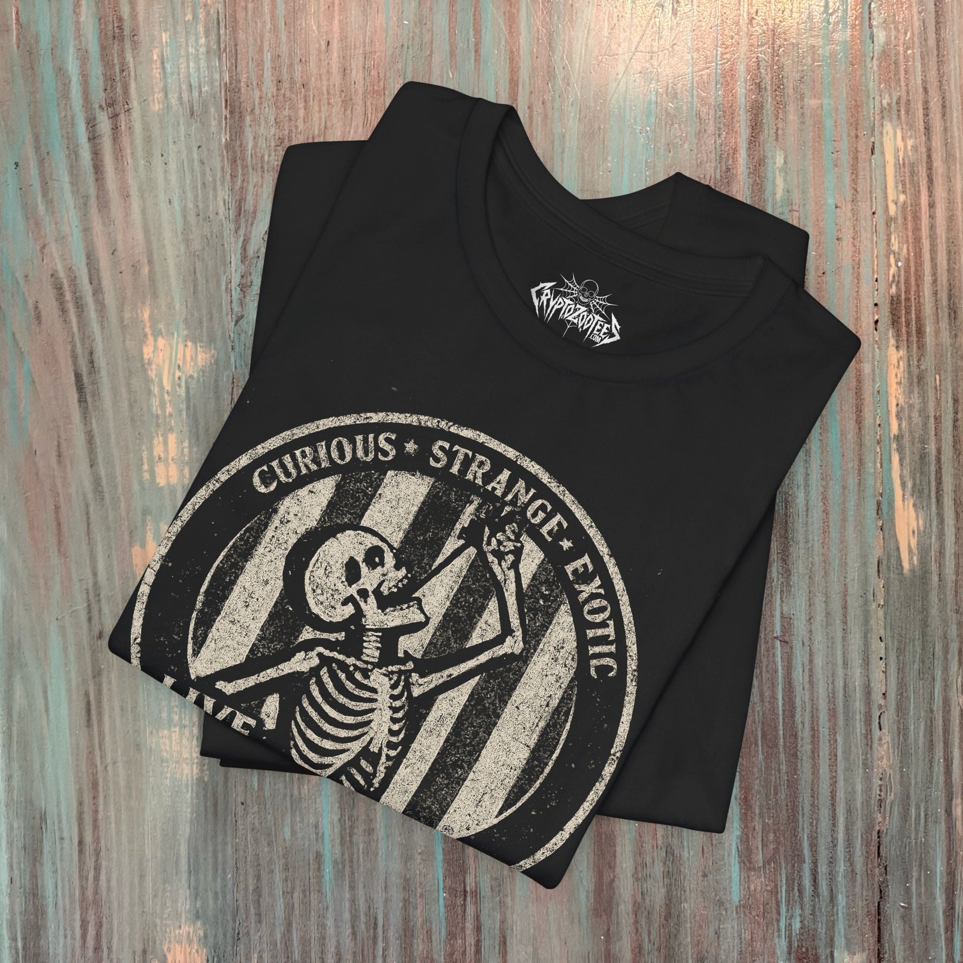 T-Shirt - Live Freakshow | Skulls & Skeletons, Horror | Unisex Shirt, Ladies Tee, Tank Top, Long Sleeve, Sweatshirt, Hoodie from Crypto Zoo Tees