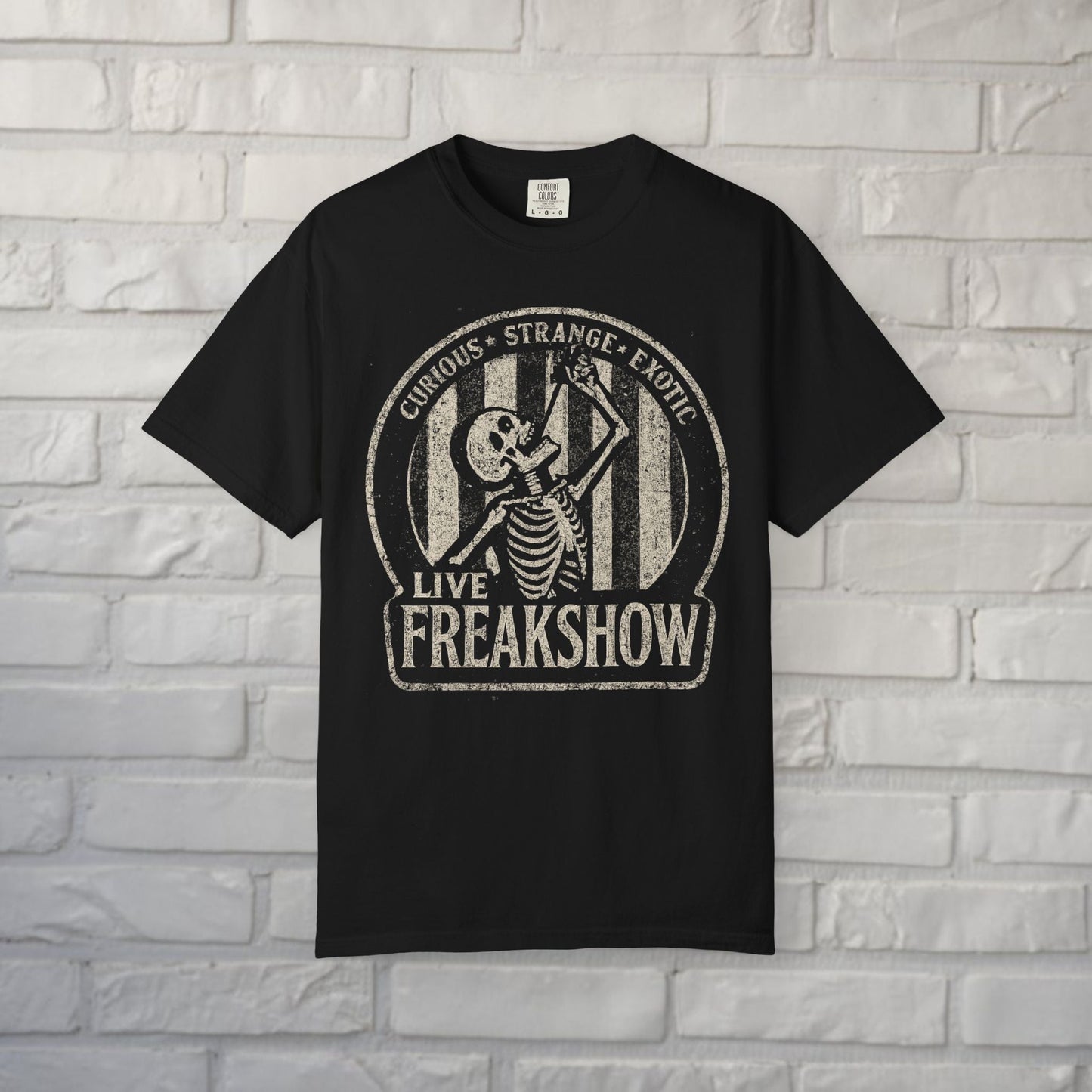 T-Shirt - Live Freakshow | Skulls & Skeletons, Horror | Unisex Shirt, Ladies Tee, Tank Top, Long Sleeve, Sweatshirt, Hoodie from Crypto Zoo Tees