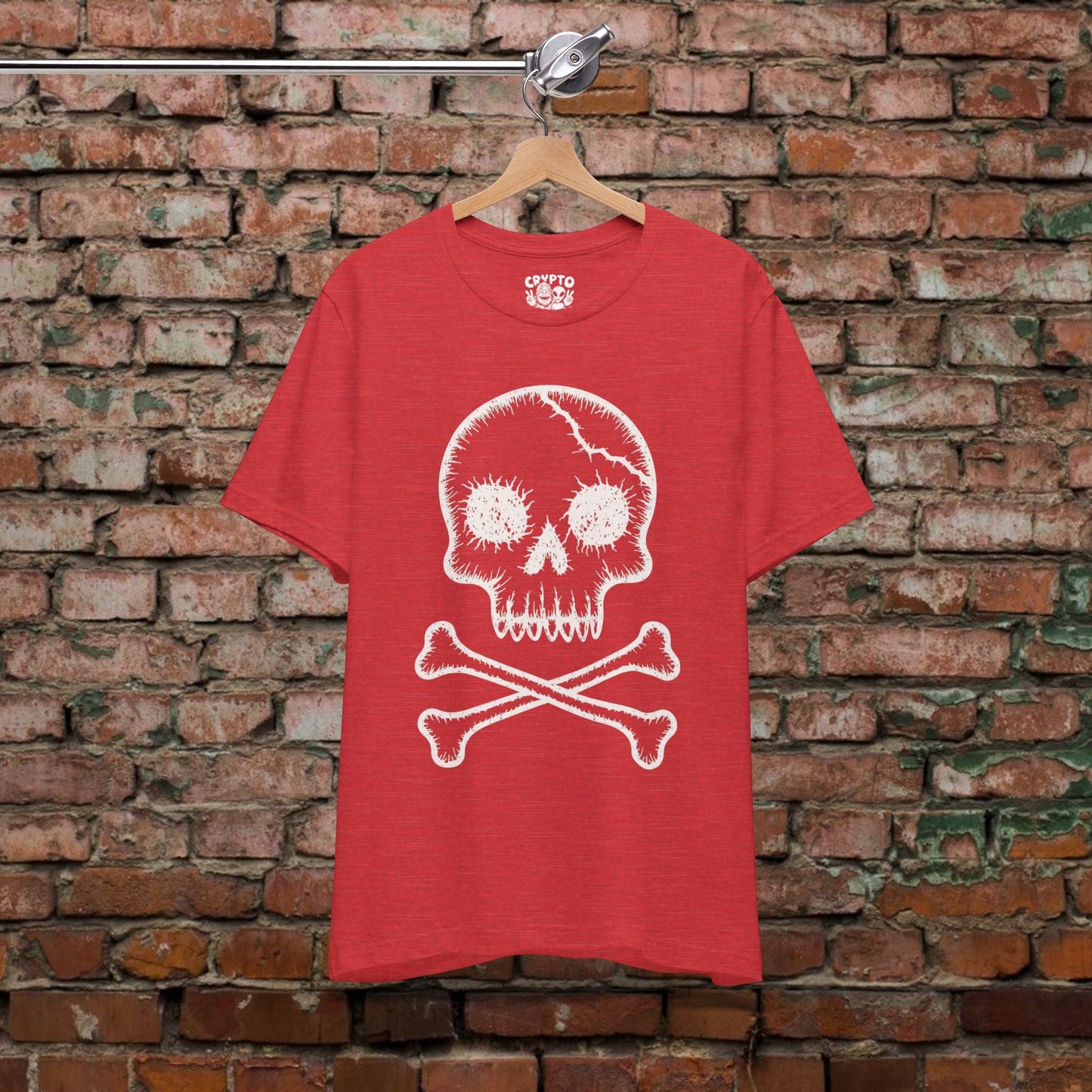 T-Shirt - Punk Skull & Crossbones | Unisex T-shirt | Skulls & Skeletons | Punk from Crypto Zoo Tees