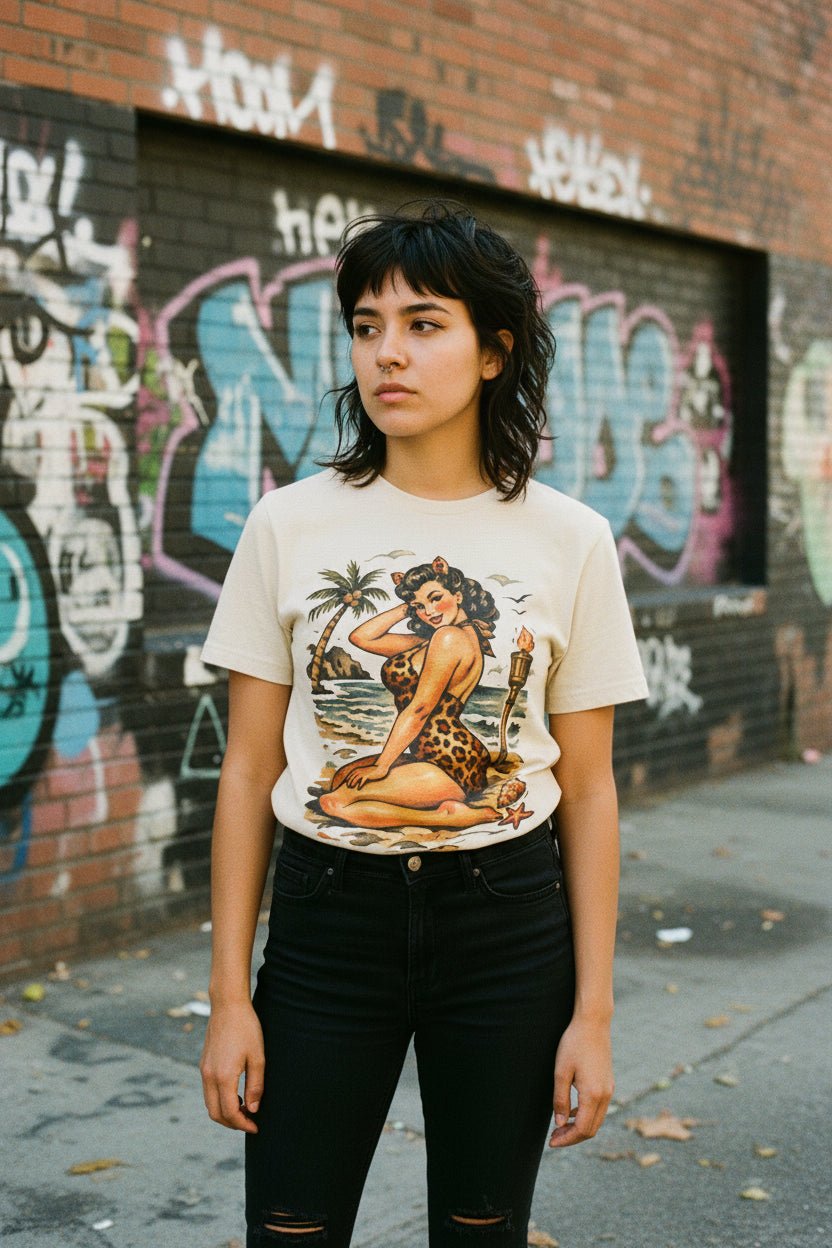 T-Shirt - Vintage Pin Up Beach Shirt | Unisex Heavy Cotton - Gildan 5000 | Retro & Vintage, Art & Artists | Rockabilly from Crypto Zoo Tees