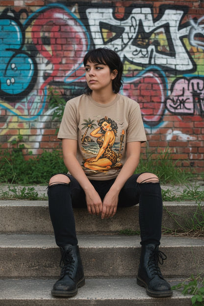 T-Shirt - Vintage Pin Up Beach Shirt | Unisex Heavy Cotton - Gildan 5000 | Retro & Vintage, Art & Artists | Rockabilly from Crypto Zoo Tees